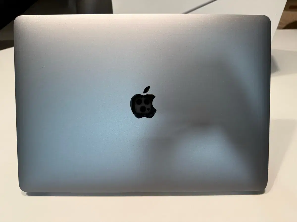 Apple MacBook Proノートブック13インチi5-第8世代SSD 512GBグレーM